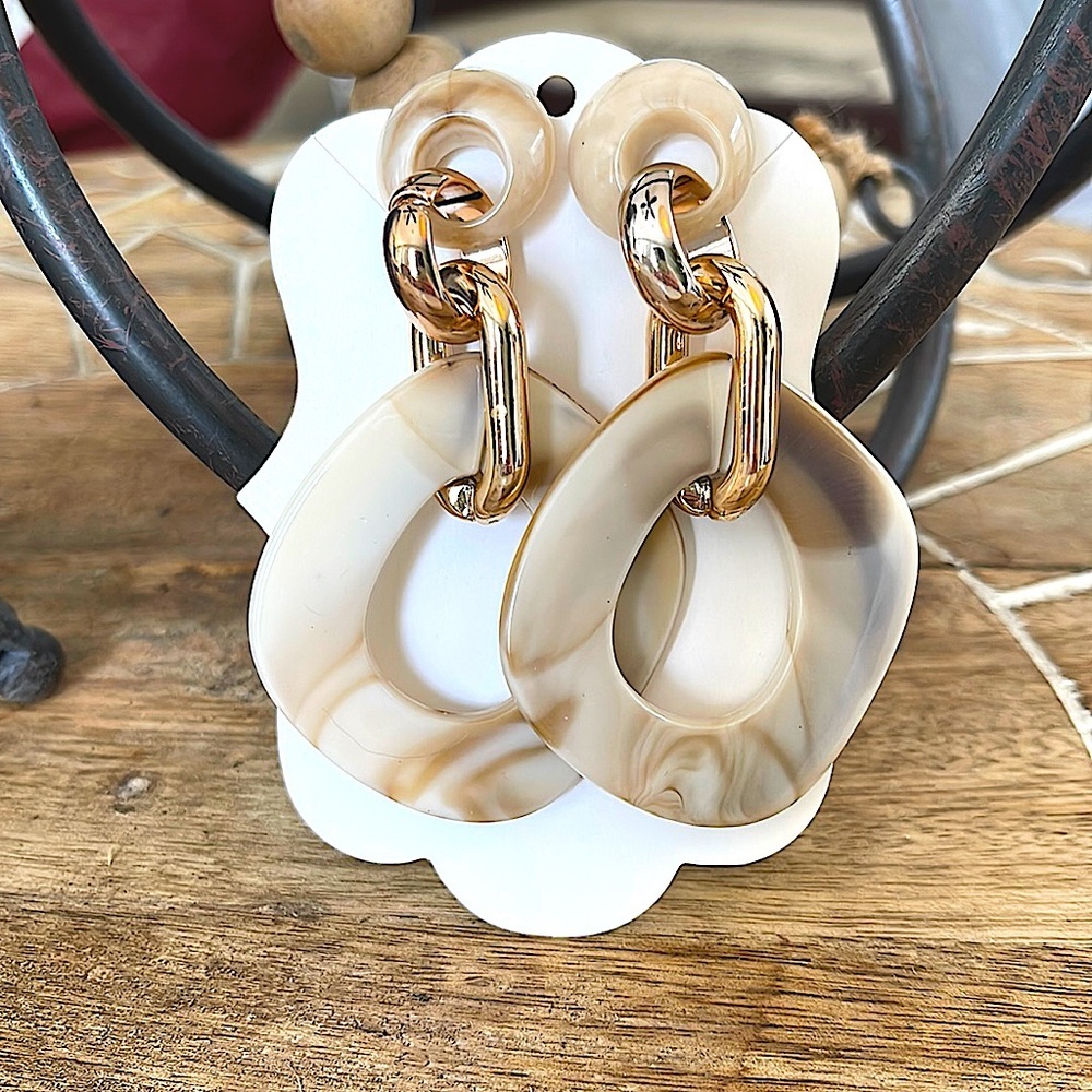 Beige Marbled Resin Drop Earrings | Gold-Tone Link Statement Earrings